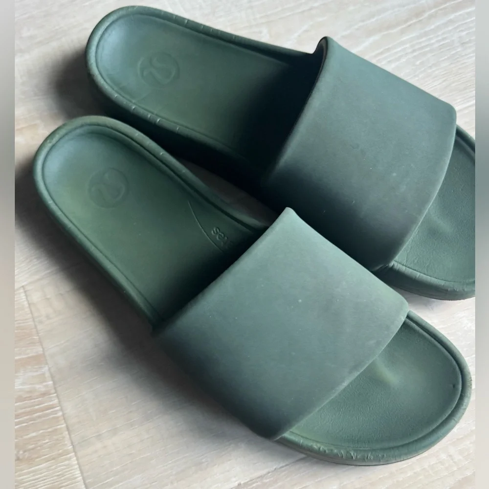 lululemon athletica mens greens slide sandals